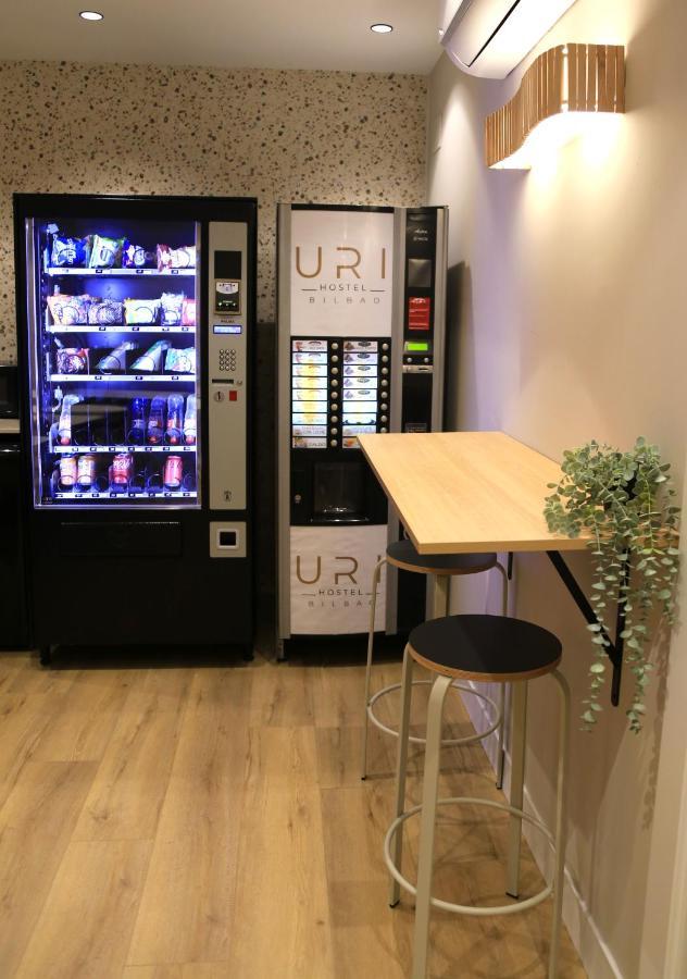 Uri Hostel Bilbao Rooms Bbi00060 Self Check In Bagian luar foto